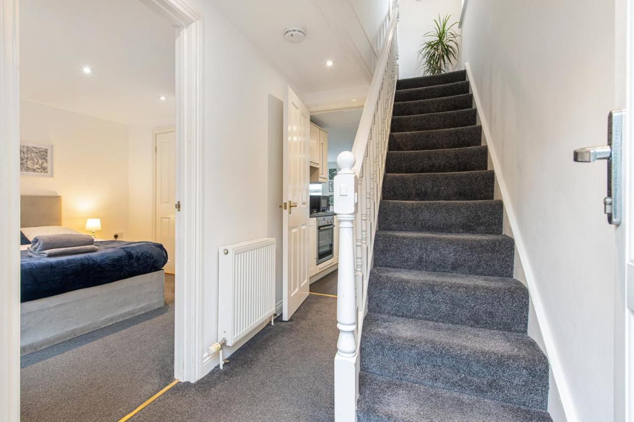 Centre Charming 2 Bed Lovely Apartment-snugstaff *