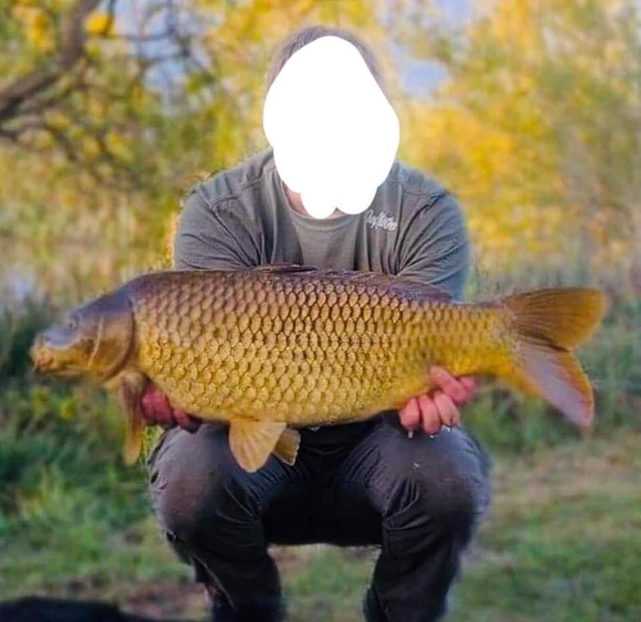 Fishing Family Caravan Campsite Lincoln