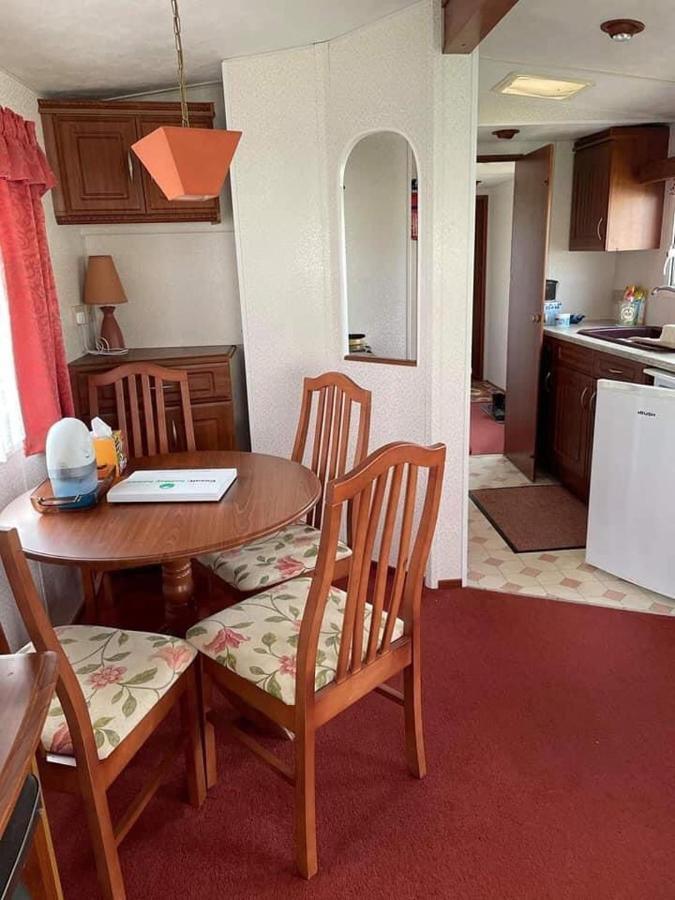 Campsite Fishing Family Caravan Lincoln