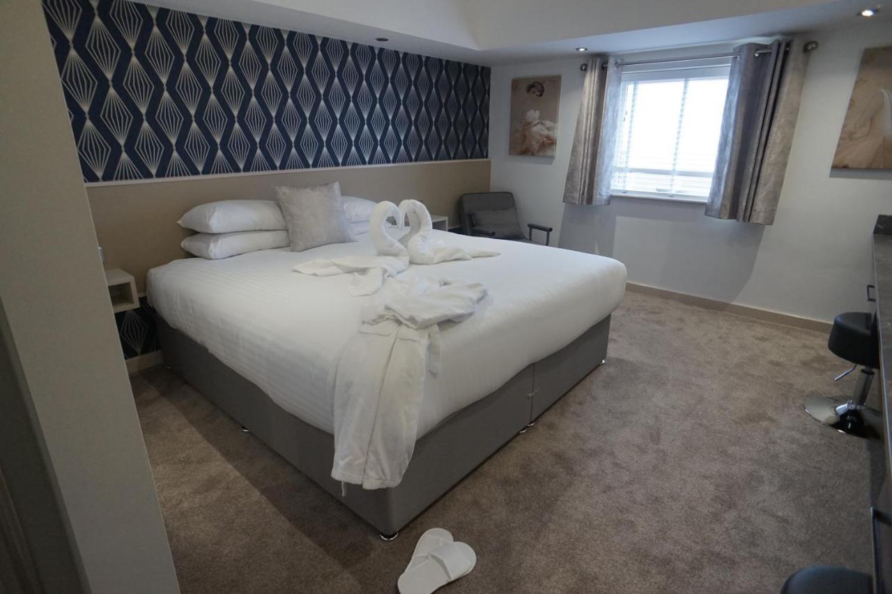Hotel Damon's 4*