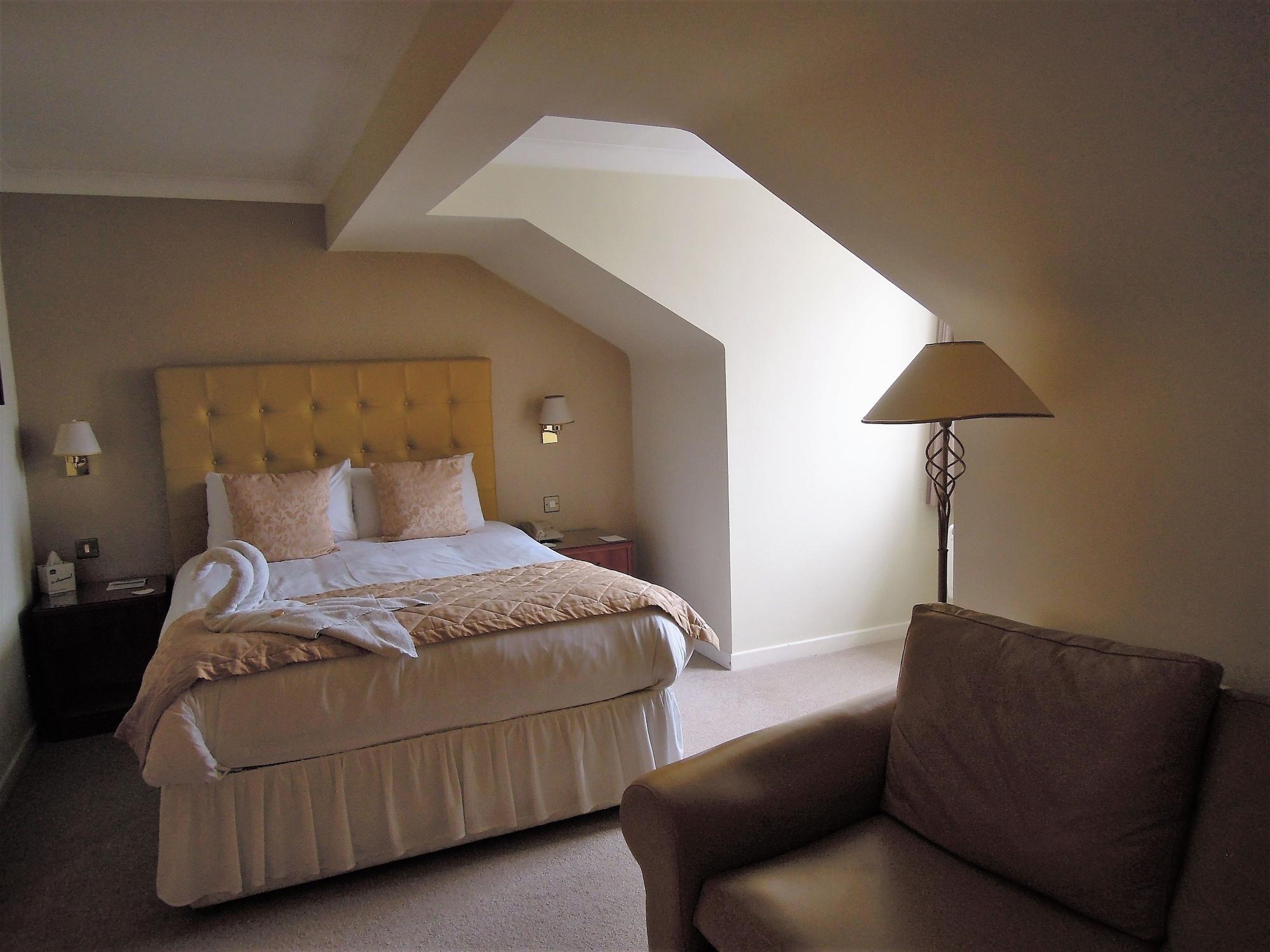 Western Bentley Hotel, Leisure Club & 4*