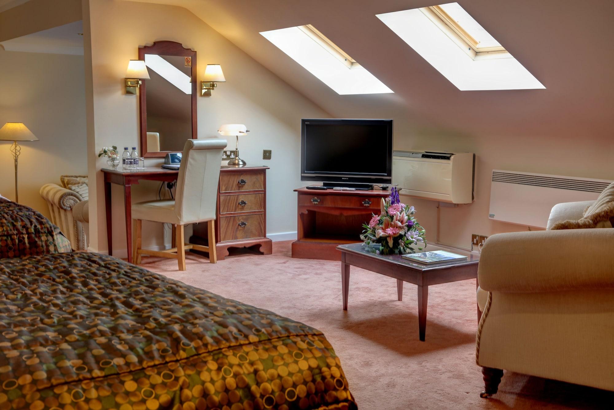 Western Bentley Hotel, Leisure Club & Hotel 4*