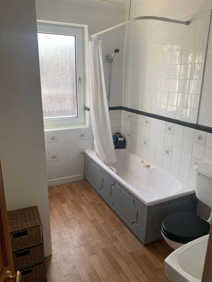 Residential 2 Bed House Near Centre Holiday home *
