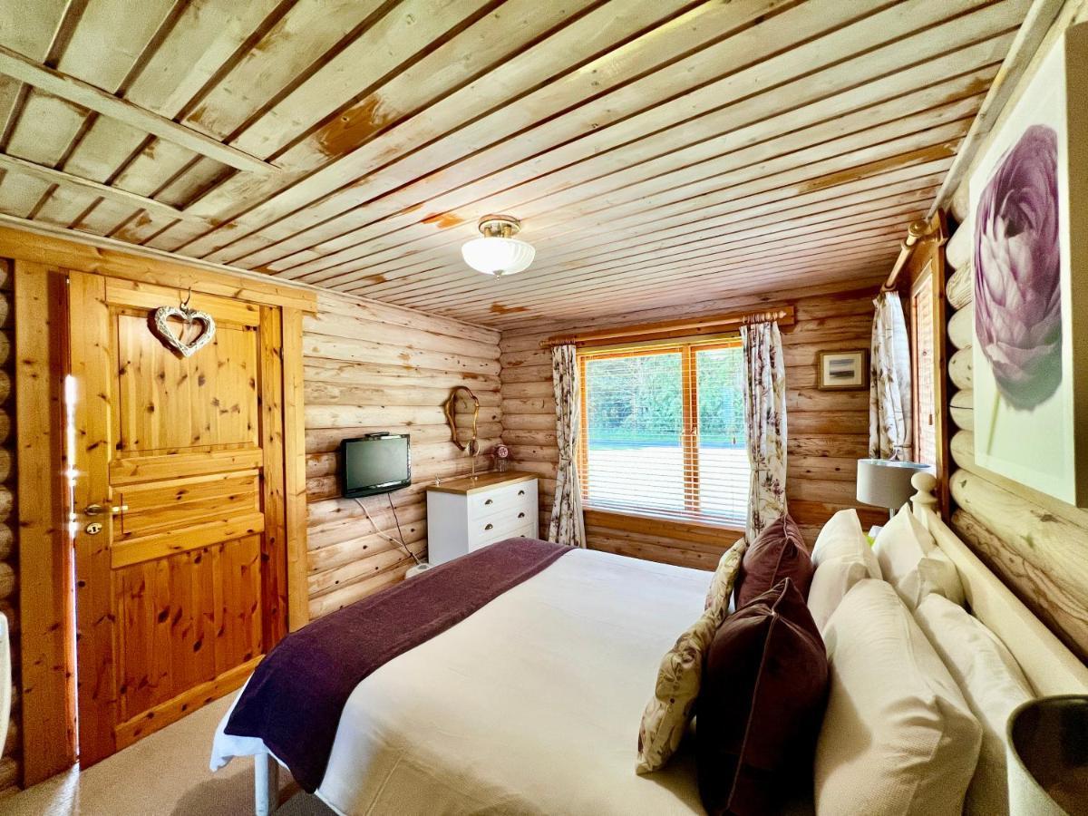 Lindley Log Holiday home Lincoln