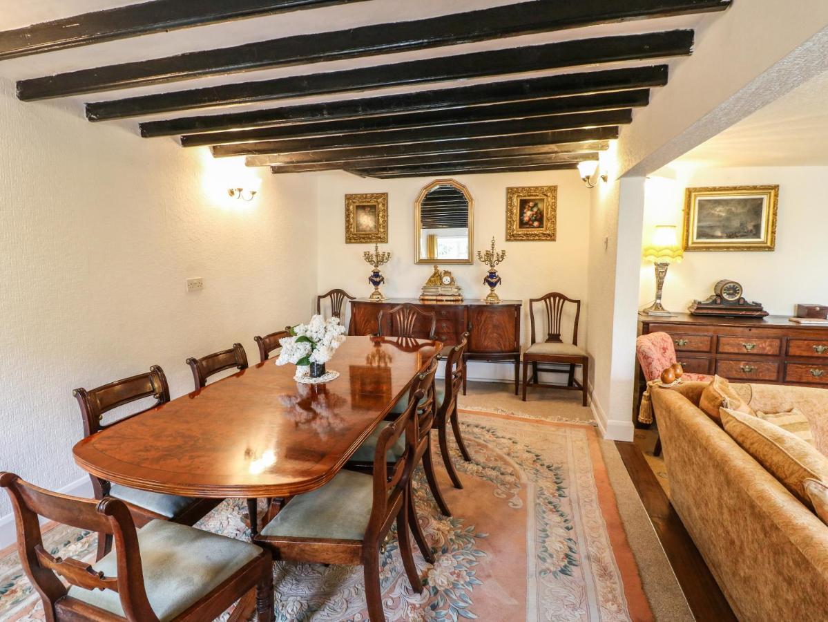 Arch Holiday home
