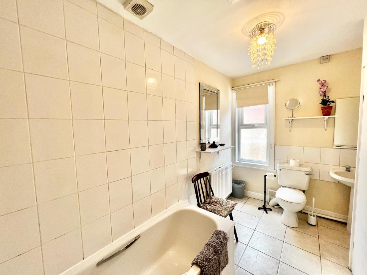 10 Langworthgate Holiday home *