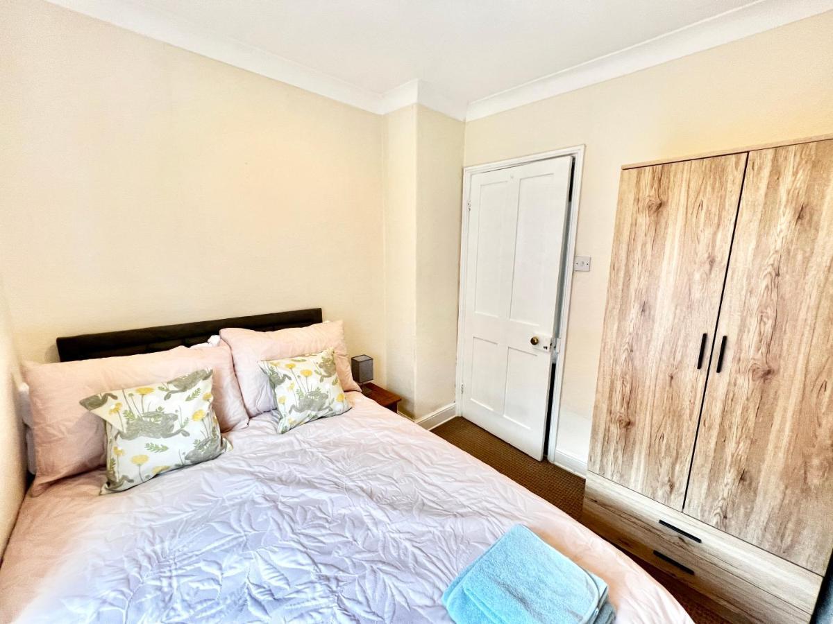 Holiday home 10 Langworthgate *