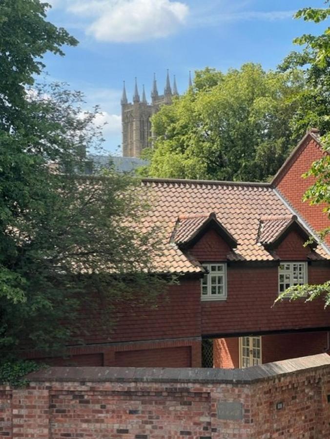 Cathedral View-2 Br-parking-ideal For Contractors *