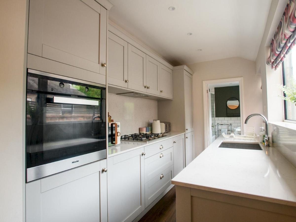 Pass The Keys Beautiful 3bed With Parking In Cathedral Quarter