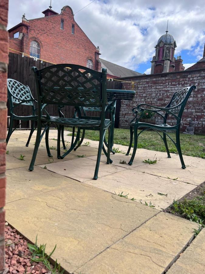 Centrally Located Lincolnshire With Free Parking On Premises Holiday home