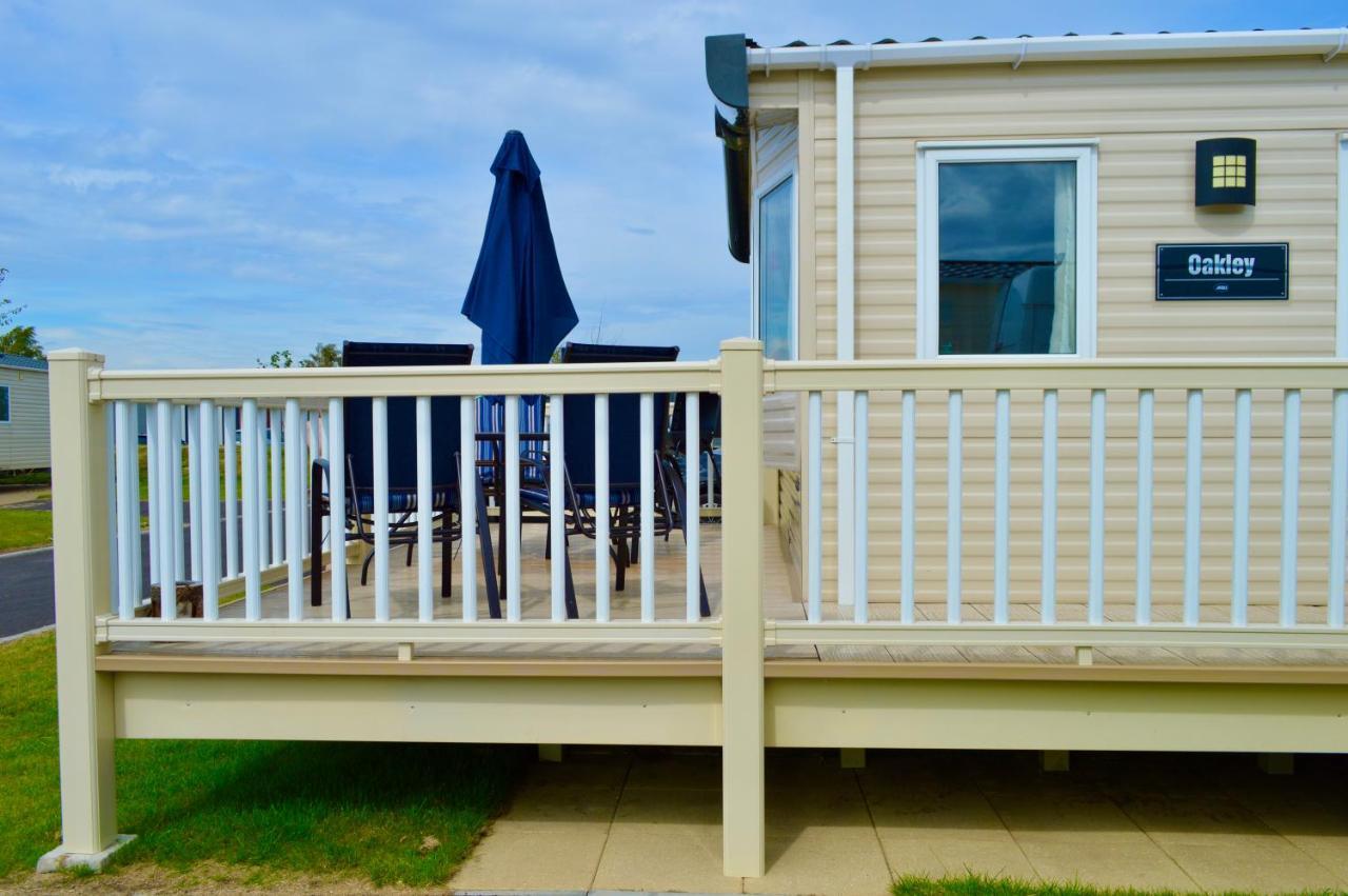 Tattershall Lakes Luxury Caravan With Hot Tub Lincoln