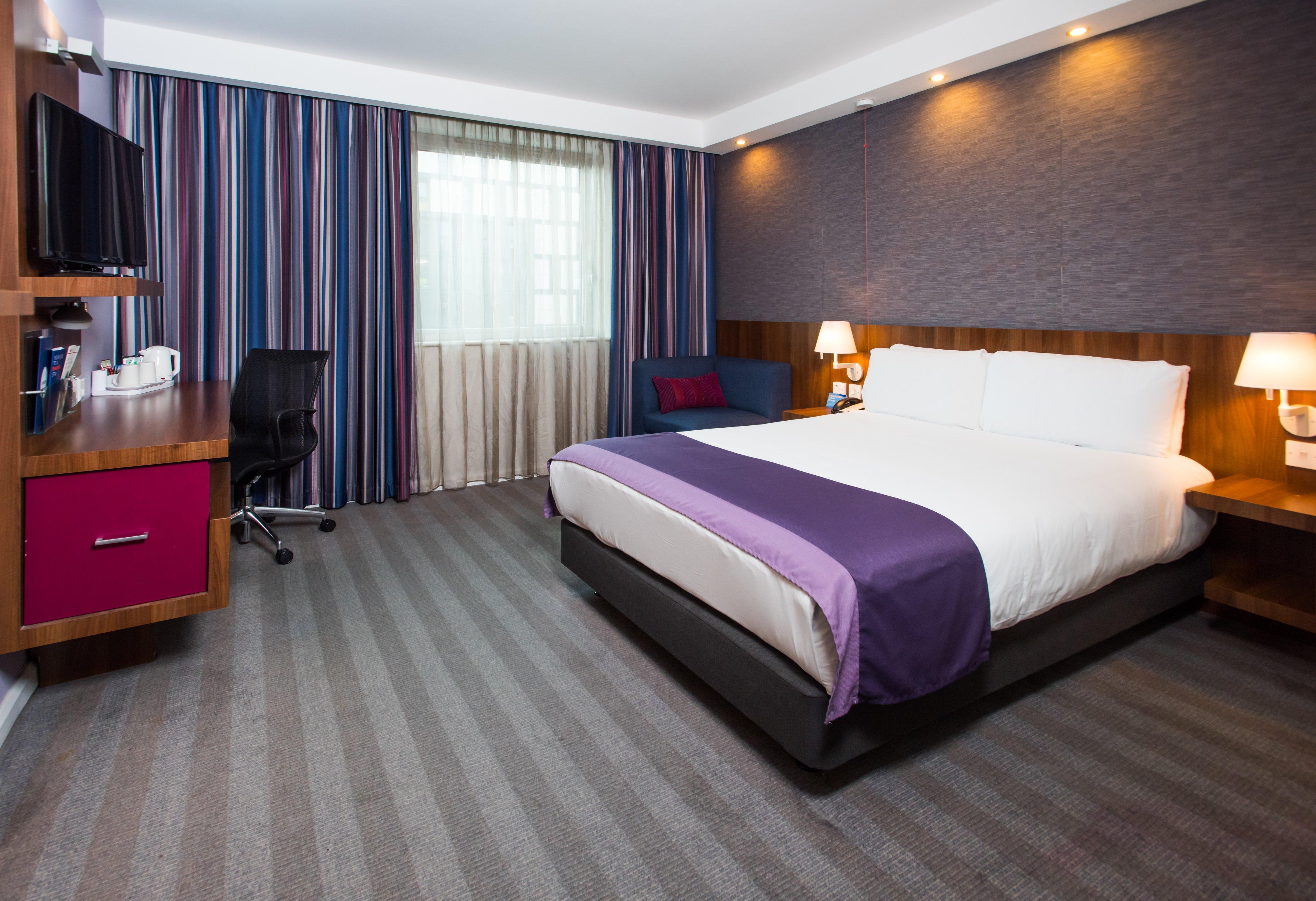 Express Centre By Ihg Hotel 3*