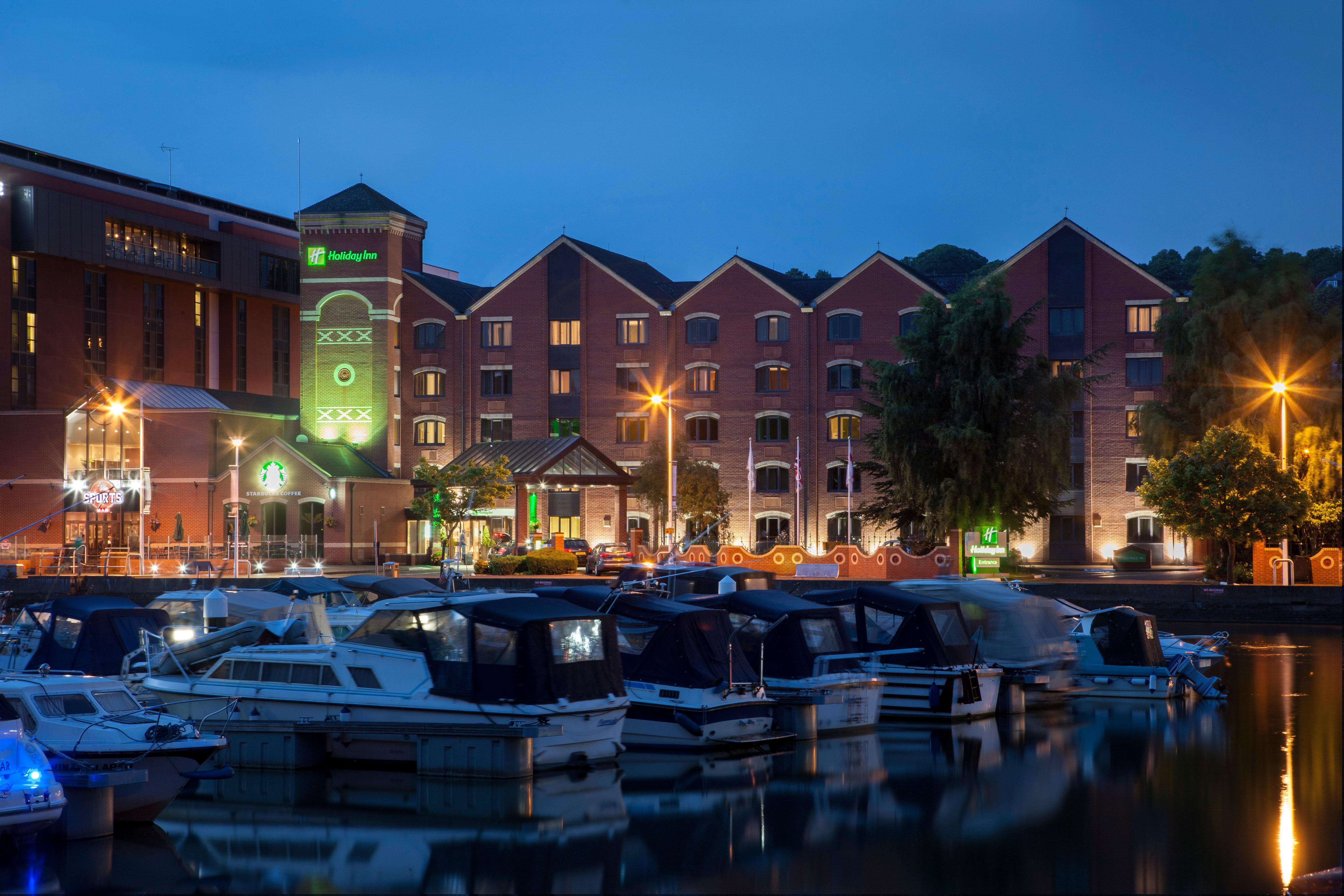 Hotel By Ihg Lincoln