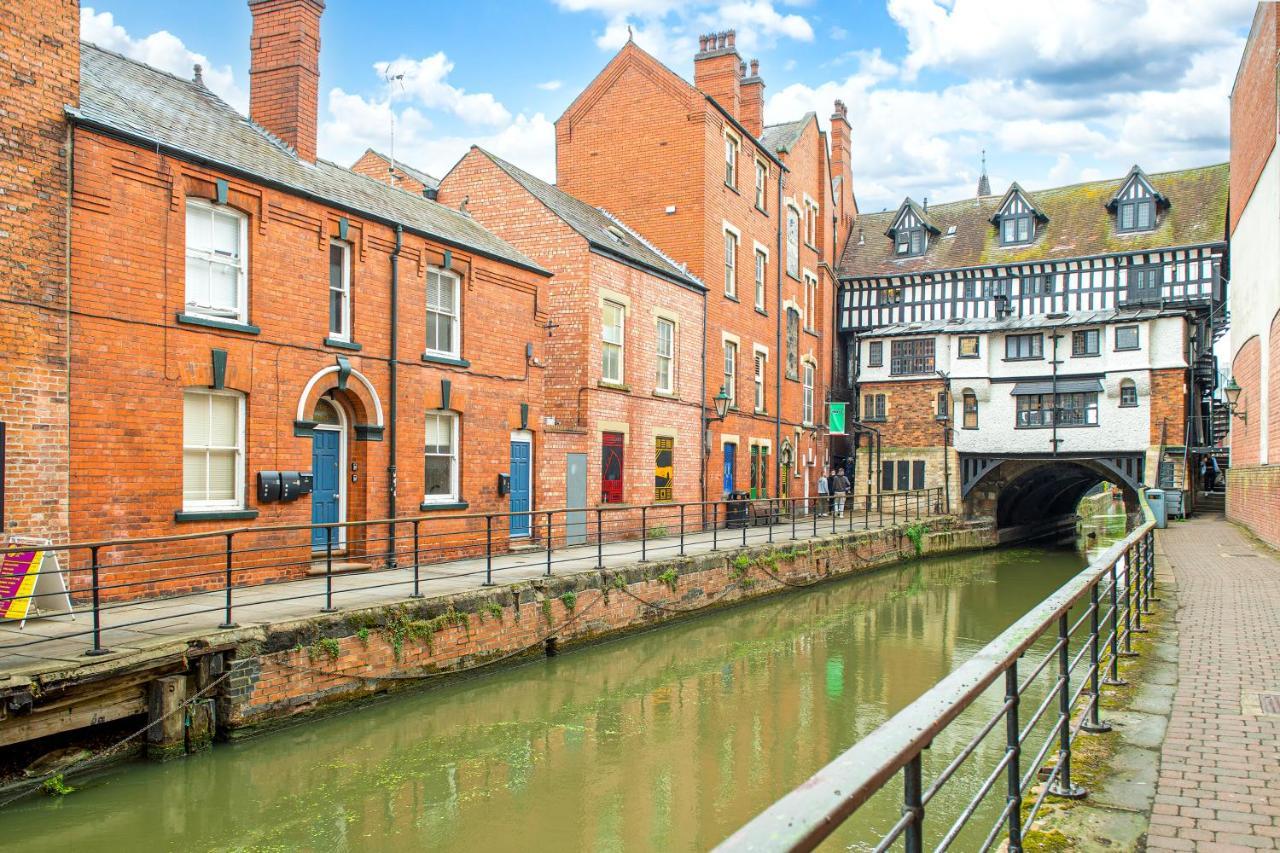 By The River * Lincoln