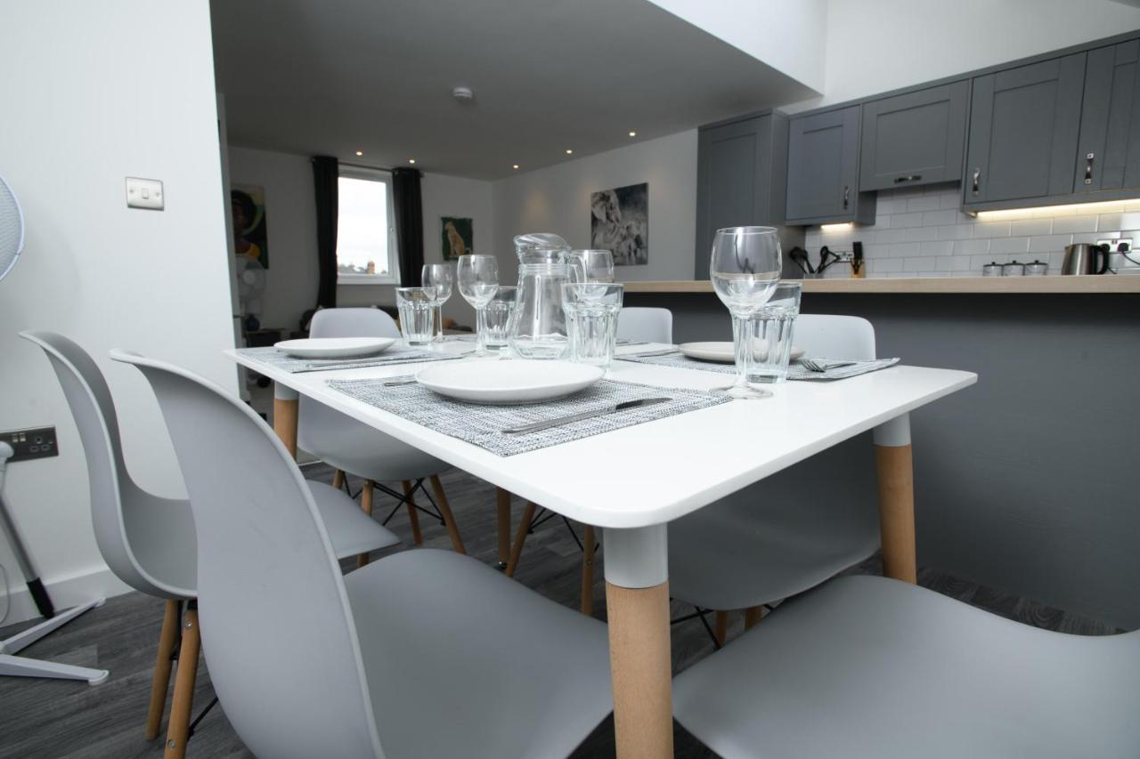 Number Six On The Hill Guest house