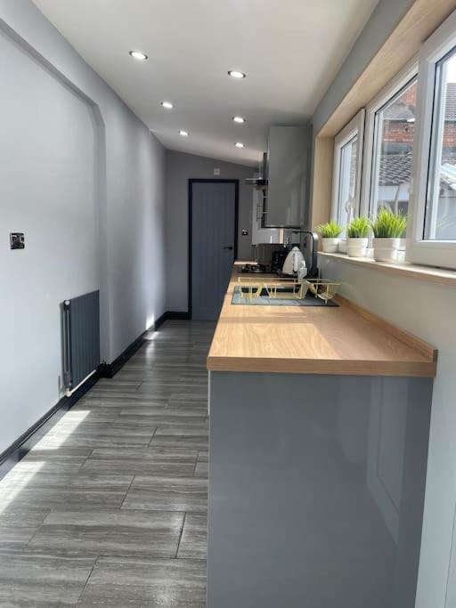 Area Entire Terrace House * Lincoln