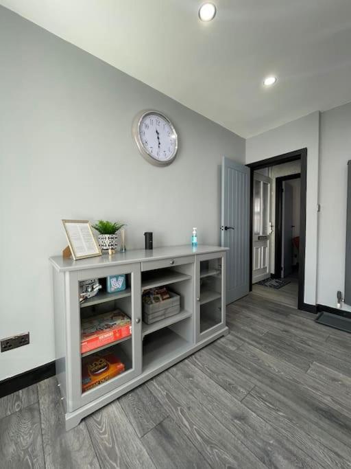 Area Entire Terrace House Apartment *