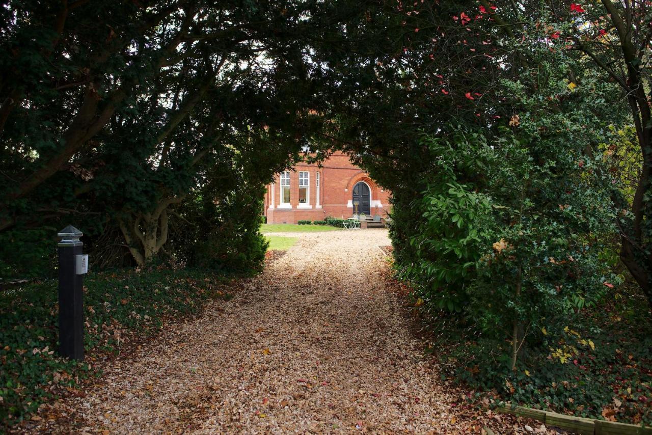 Little Redlands 5* Lincoln