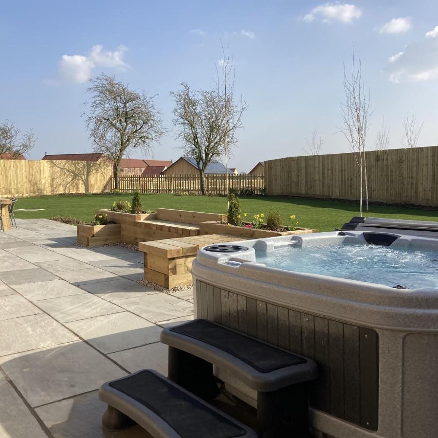 Blue Iris Cottage, Ashlin Farm Barns Holiday home *