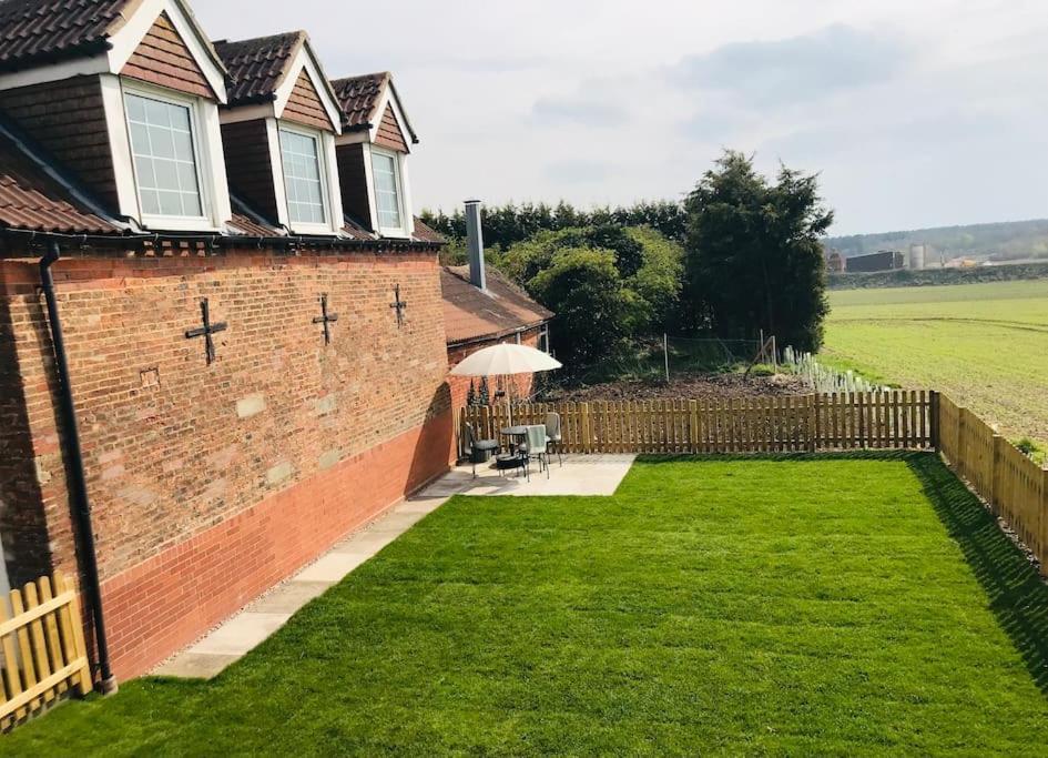 Apartment Grove Farm Old Granary, 1st Floor Loft Apartment, Includes Continental Breakfast *