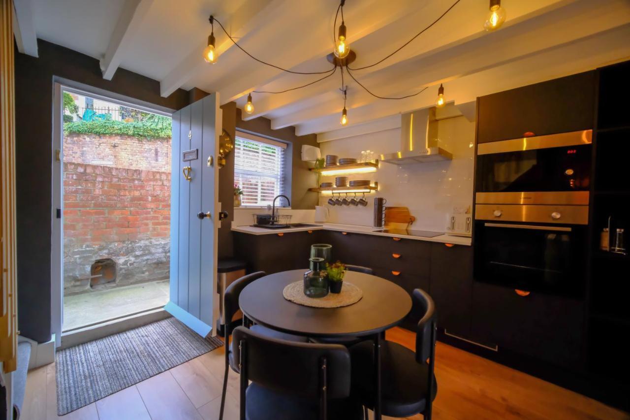 4 Danes - Perfect Location Holiday home