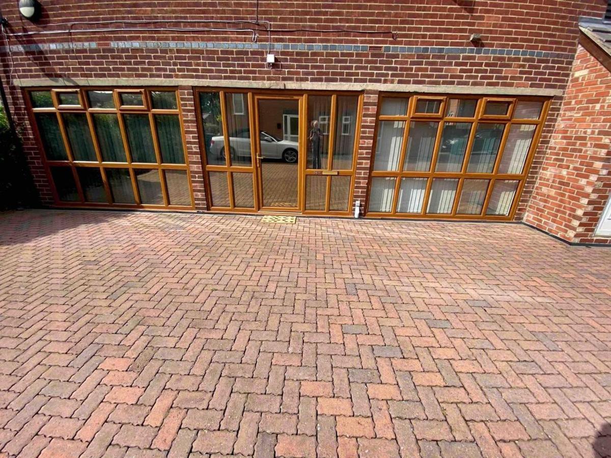 Cosy Homely Close To Centre