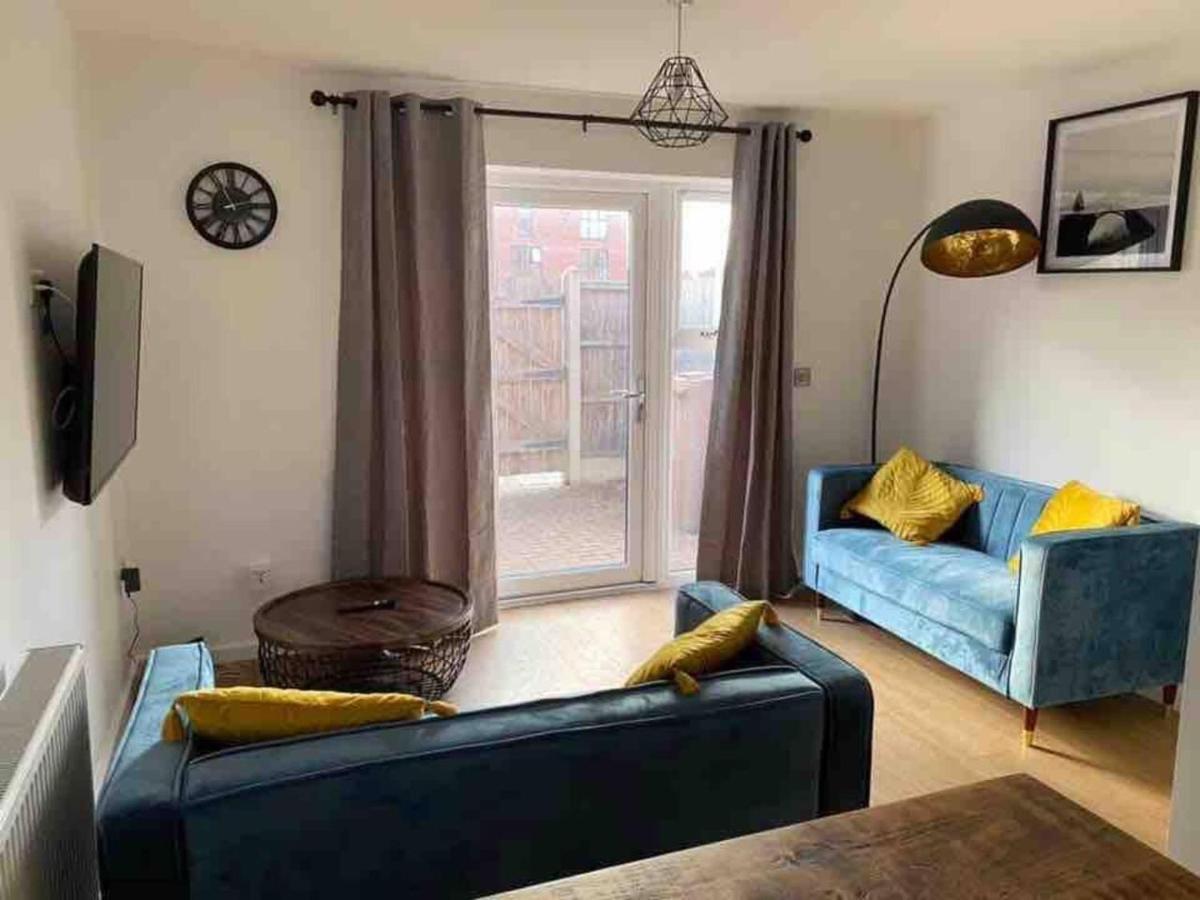 Beautiful 4-bed House In Lincoln- Close To Centre Holiday home *