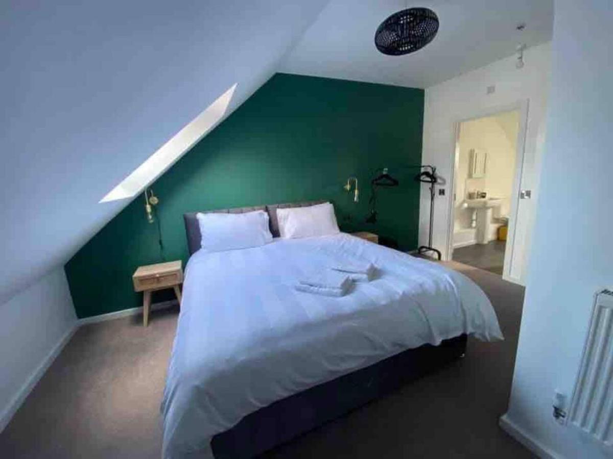 Beautiful 4-bed House In Lincoln- Close To Centre *
