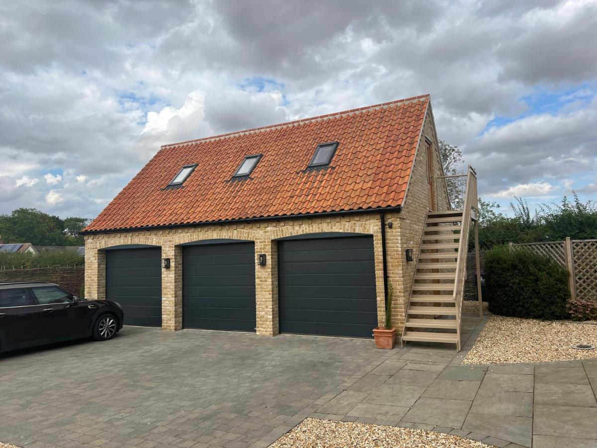 Entire Loft Space In Quiet Village Near Of