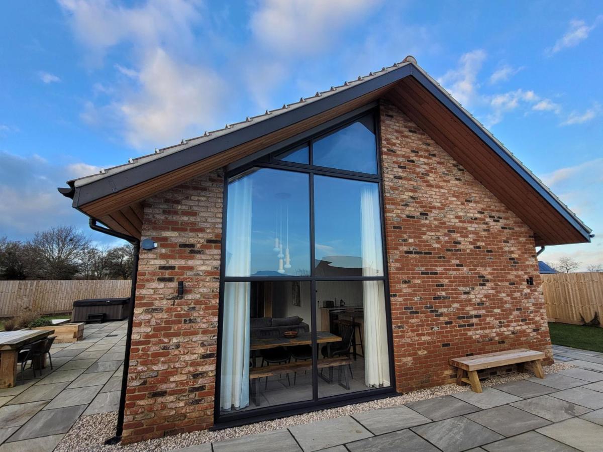 Castle Hill Barn, Ashlin Farm Barns Lincoln
