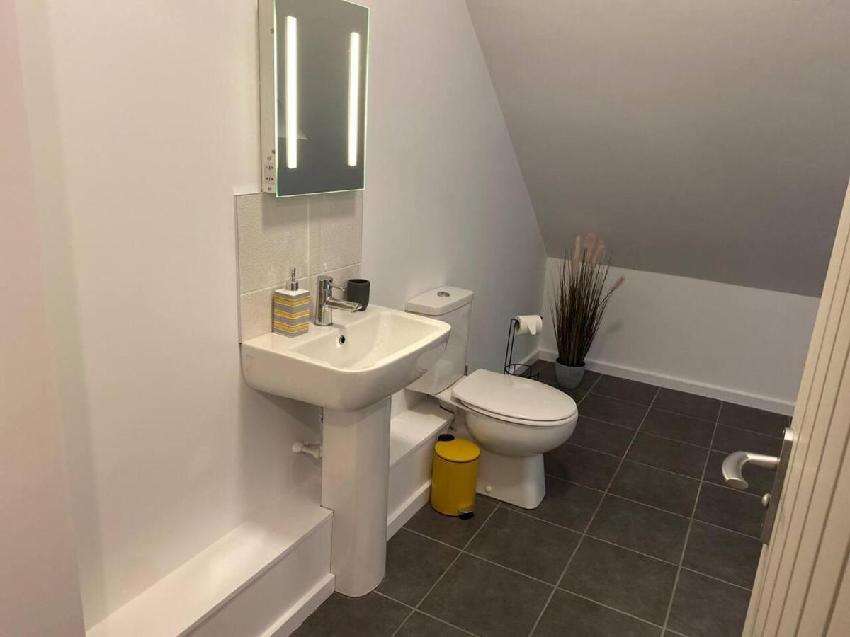 Beautiful 4-bed House In Lincoln- Close To Centre *