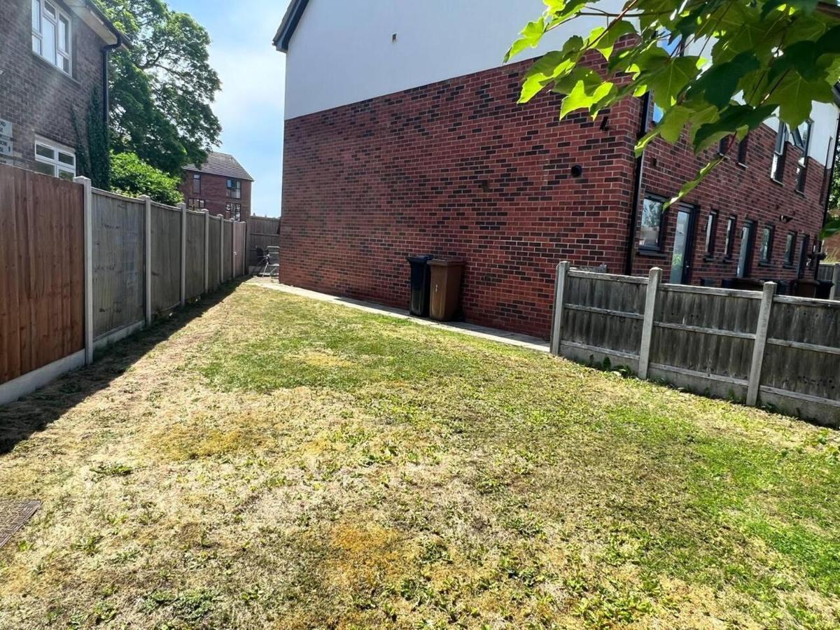 Beautiful 4-bed House In Lincoln- Close To Centre Lincoln
