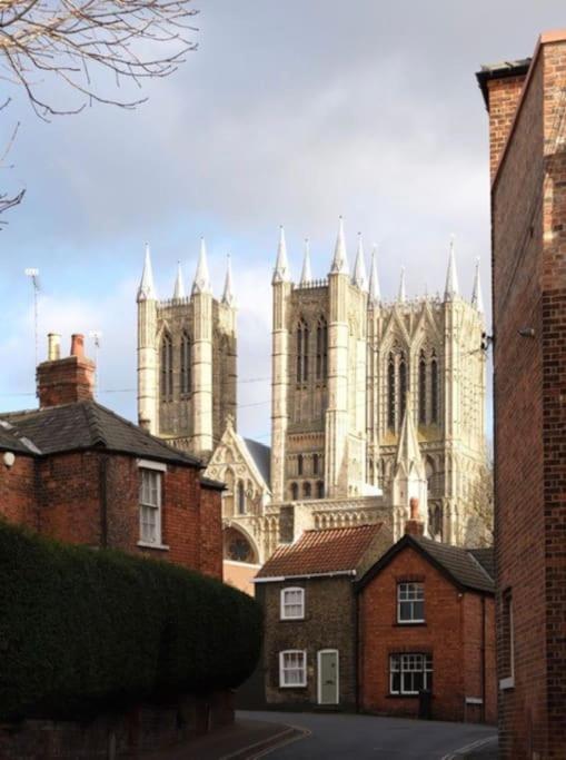 16 St Martins Near To Steep Hill *