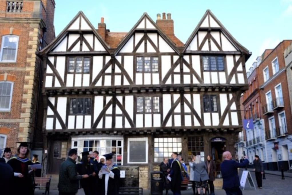 16 St Martins Near To Steep Hill * Lincoln