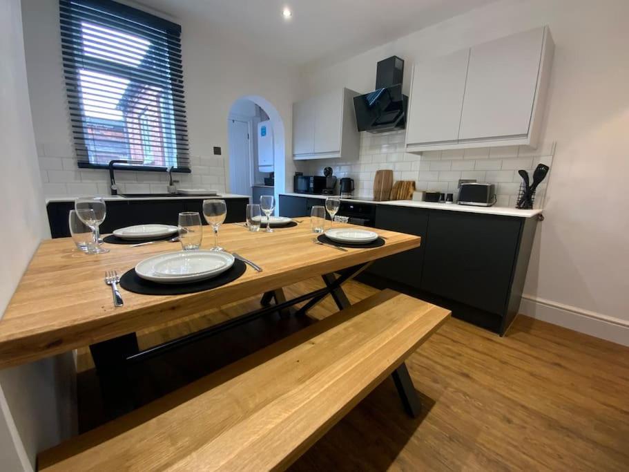 Holiday home Centrally Located To The Of *