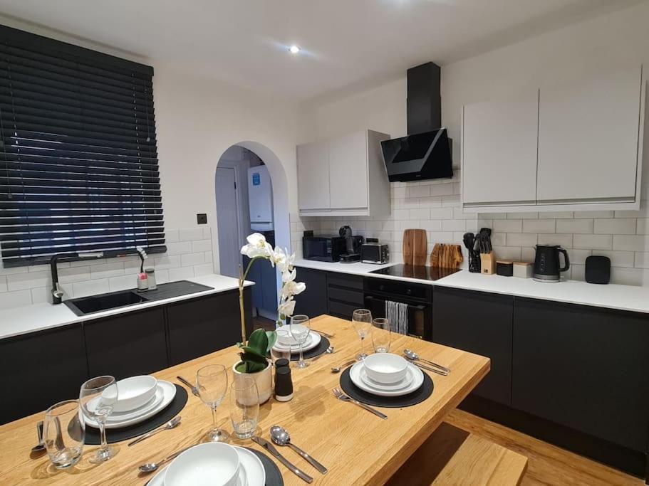 Centrally Located To The Of Holiday home Lincoln