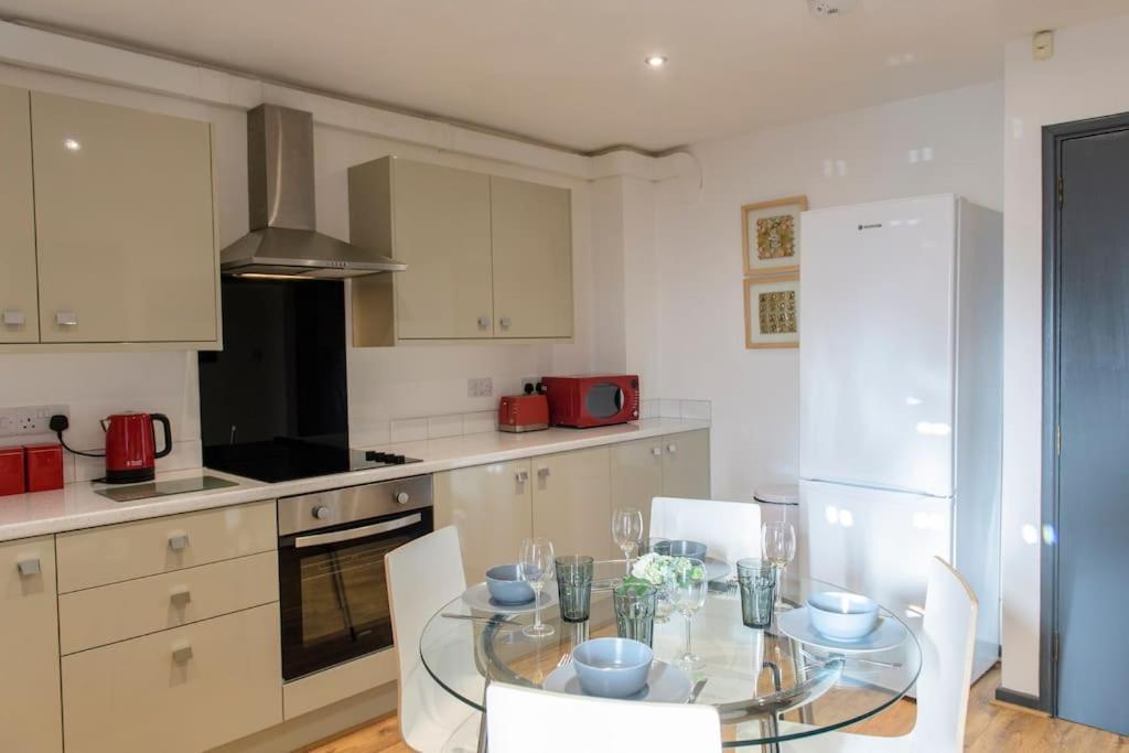 Holiday home The Imp's Pad - Off Steep Hill - Private Parking *