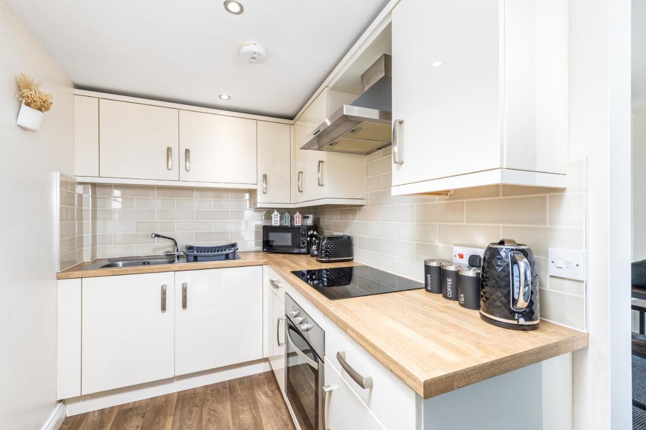 City Centre Charming 1 Bedroom Apartment - Snugstaff Apartment *