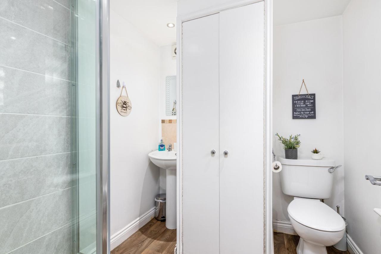 Apartment City Centre Charming 1 Bedroom Apartment - Snugstaff *
