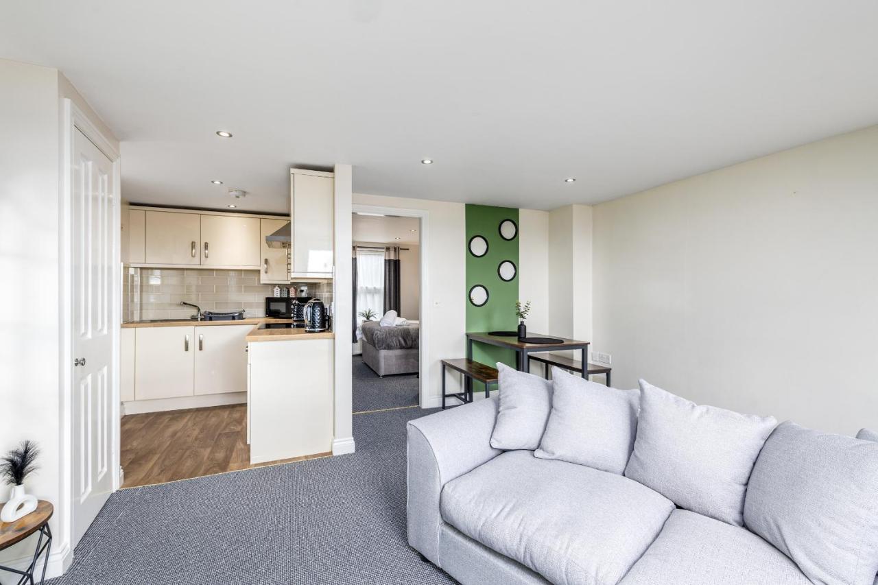 Apartment City Centre Charming 1 Bedroom Apartment - Snugstaff