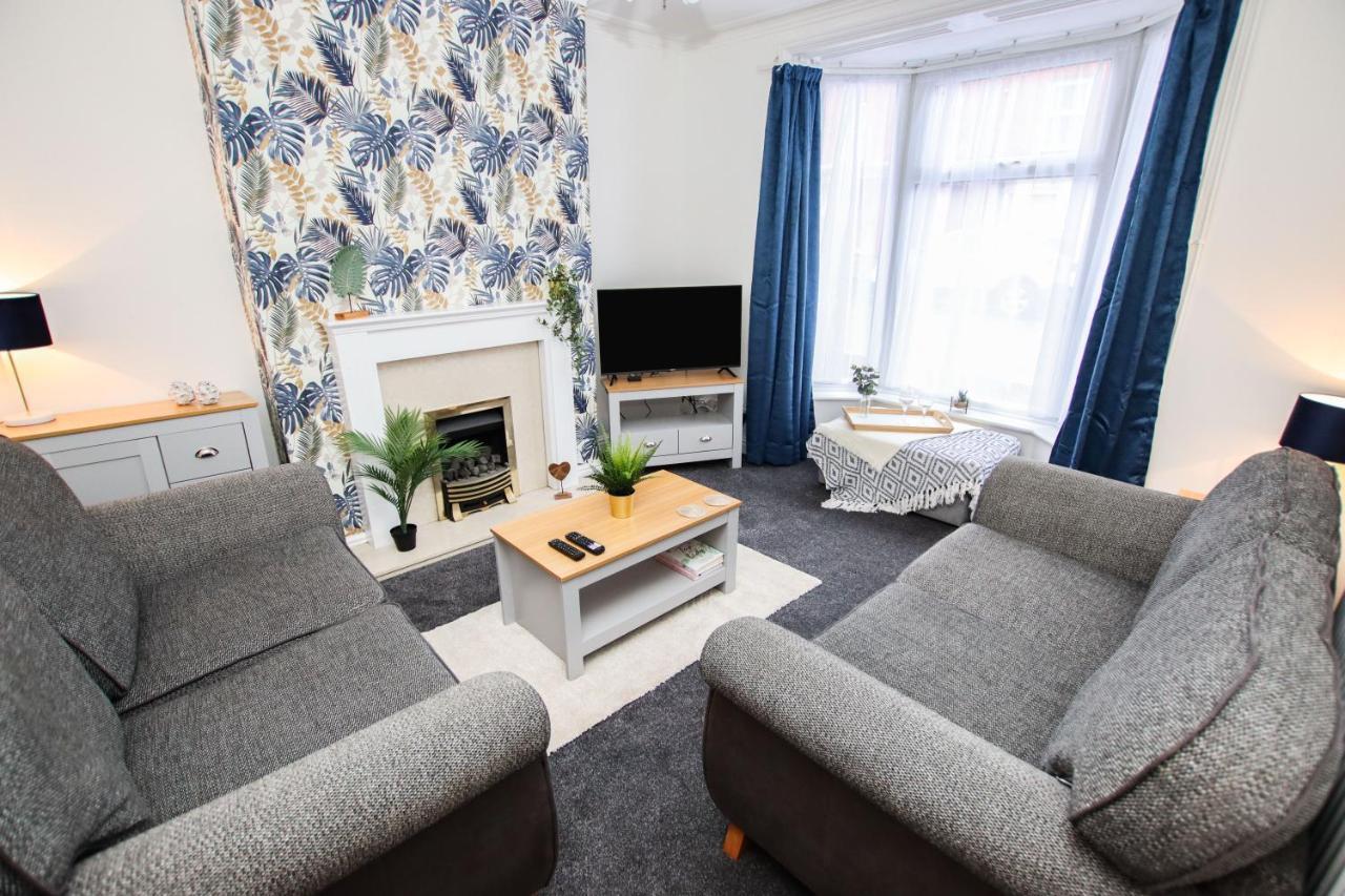 Stylish, Homely City Centre 3 Bed Property Sleeps 6 Lincoln