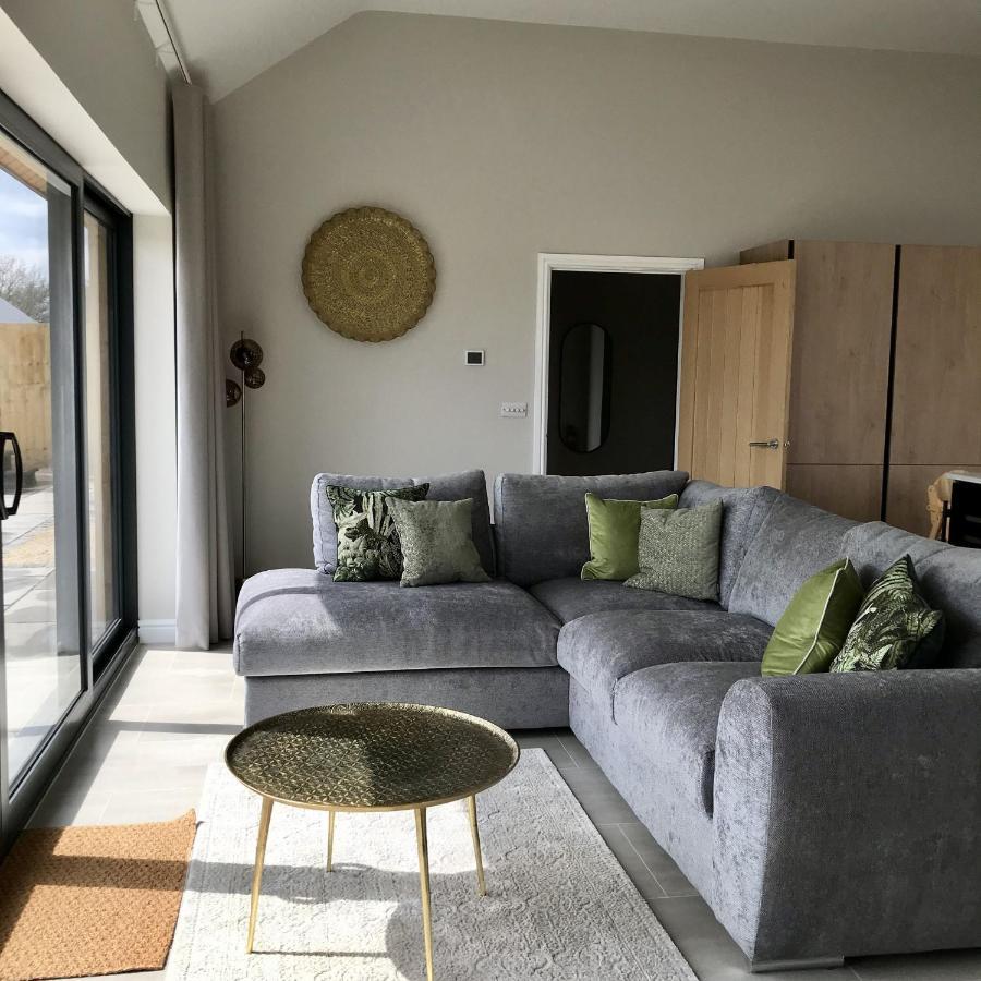 Dragonfly Cottage, Ashlin Farm Barns * Lincoln
