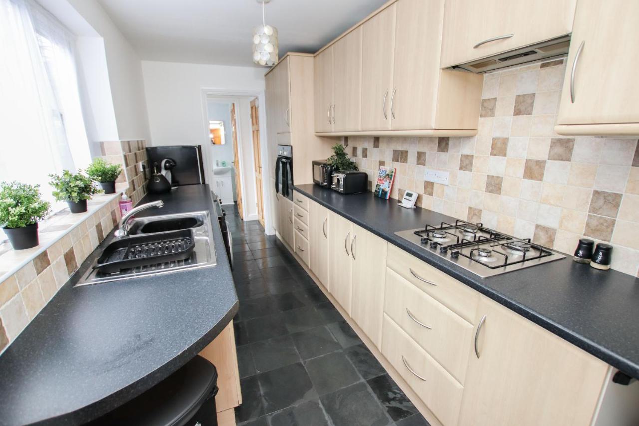Holiday home Stylish, Homely City Centre 3 Bed Property Sleeps 6 *