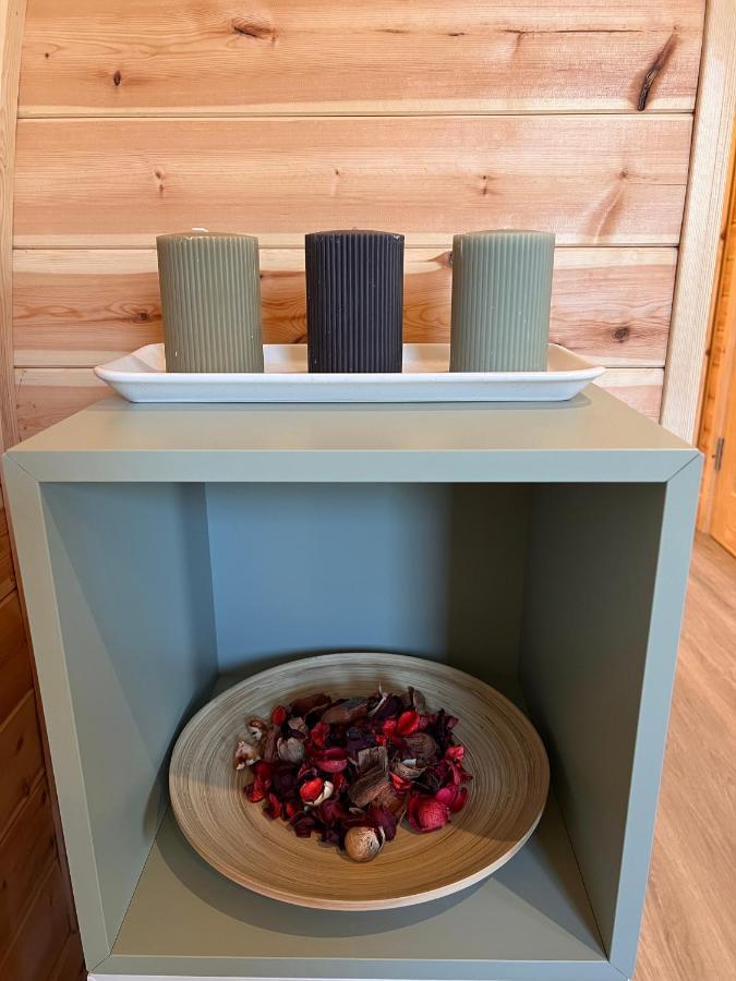 The Man, Eco-friendly Cabin In The Lincolnshire Countryside With Heating And Hot Water Apartment Lincoln
