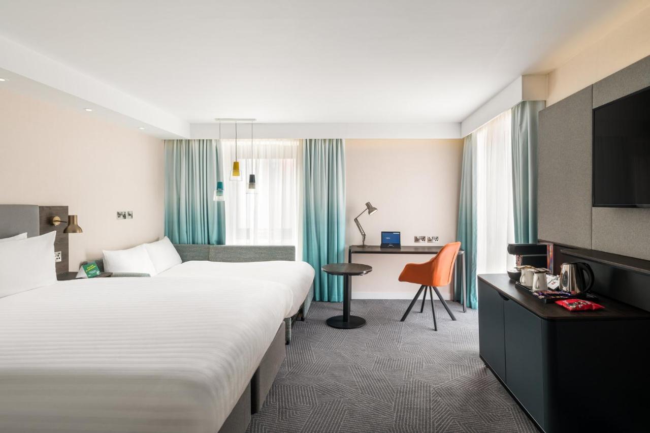 By Ihg Hotel Lincoln