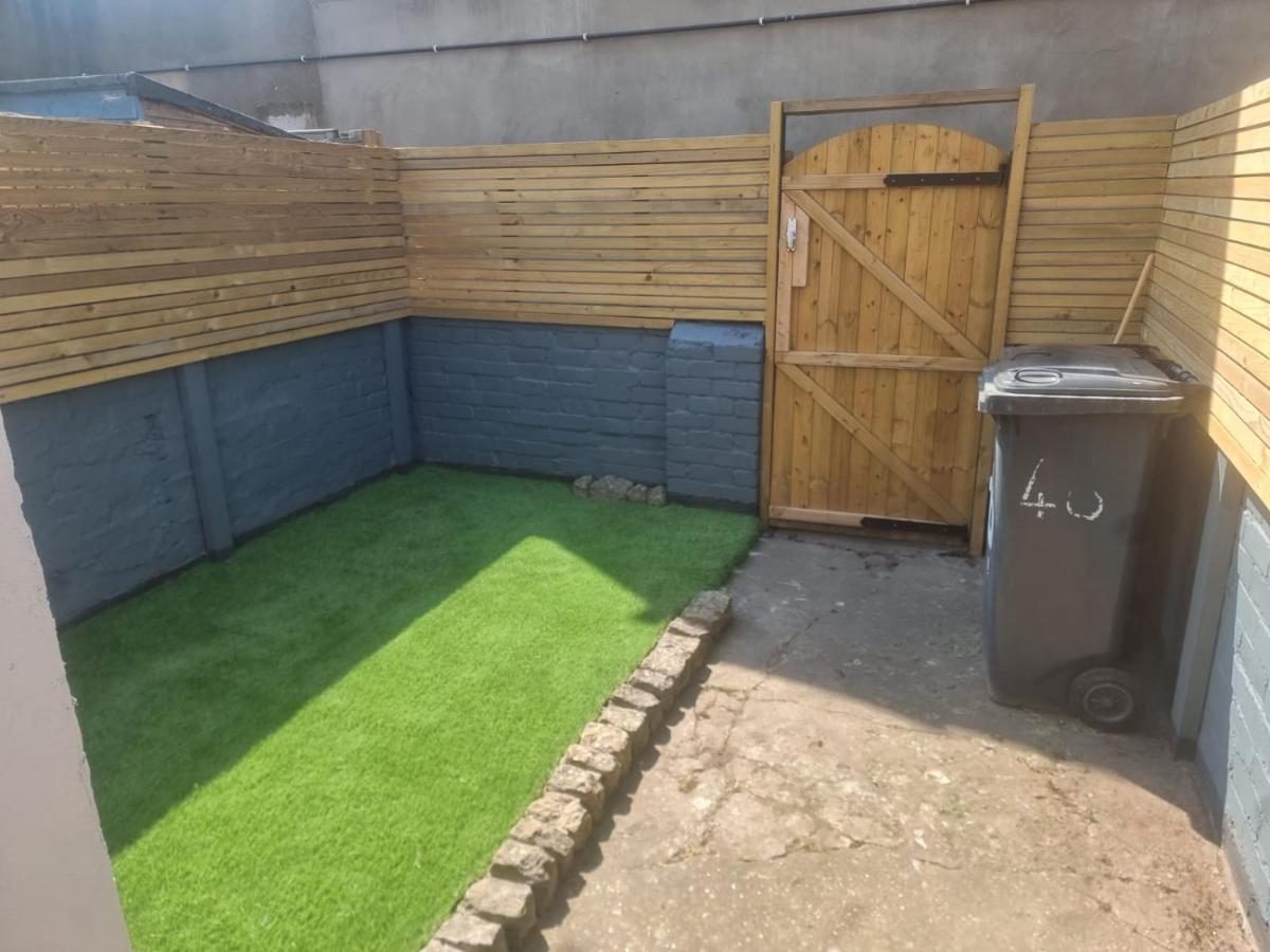 Holiday home Centrally Located In Of Idas Place - Two Bedrooms Each With A Kingsize Bed