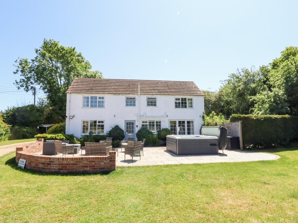 Holly Holiday home