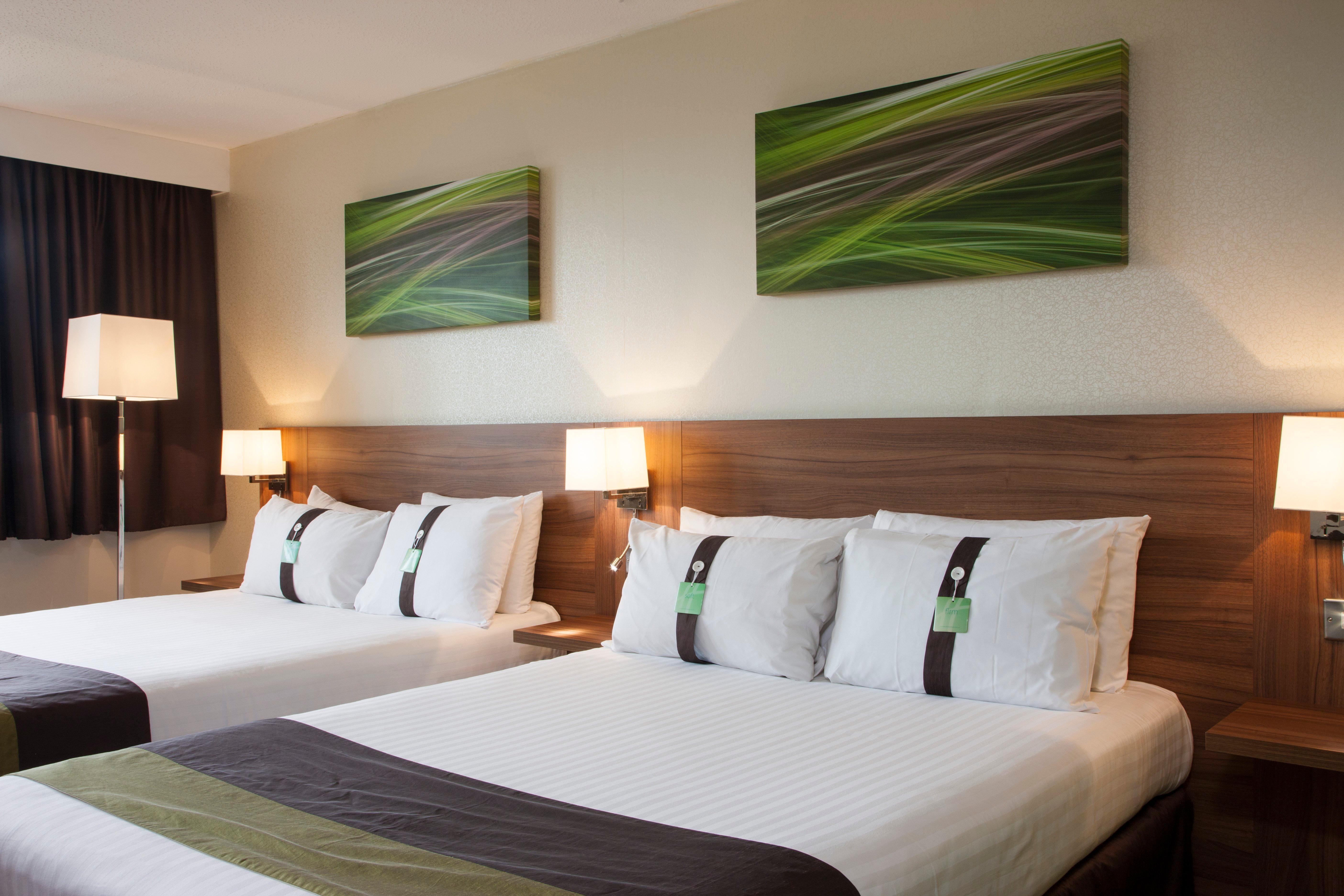 By Ihg Lincoln