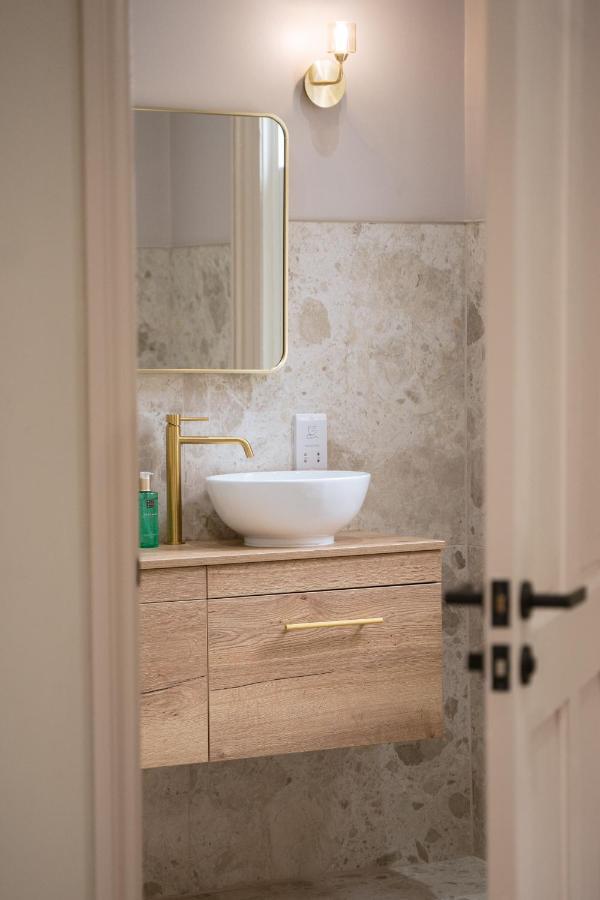 Our House Collective - Luxury In Centre, Hot Tub, Sleeps 16 Casa de férias *