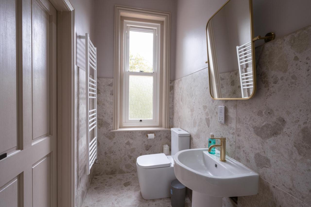 Our House Collective - Luxury In Centre, Hot Tub, Sleeps 16 Casa de férias Lincoln